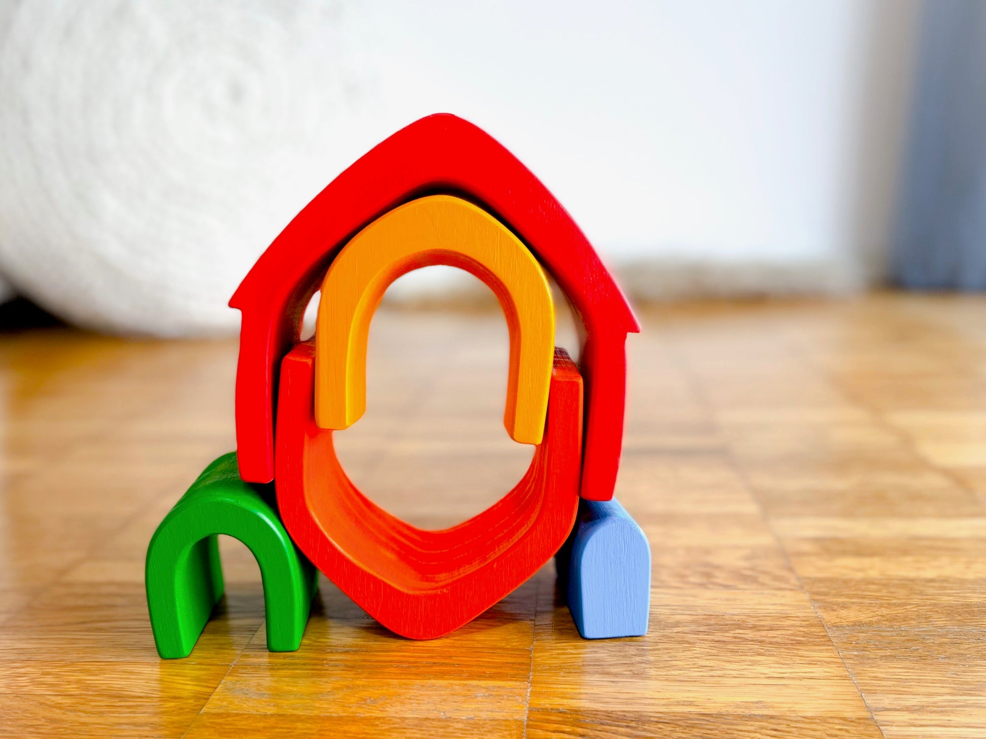 Haus aus Holz - Montessori - Hoppe Reiter