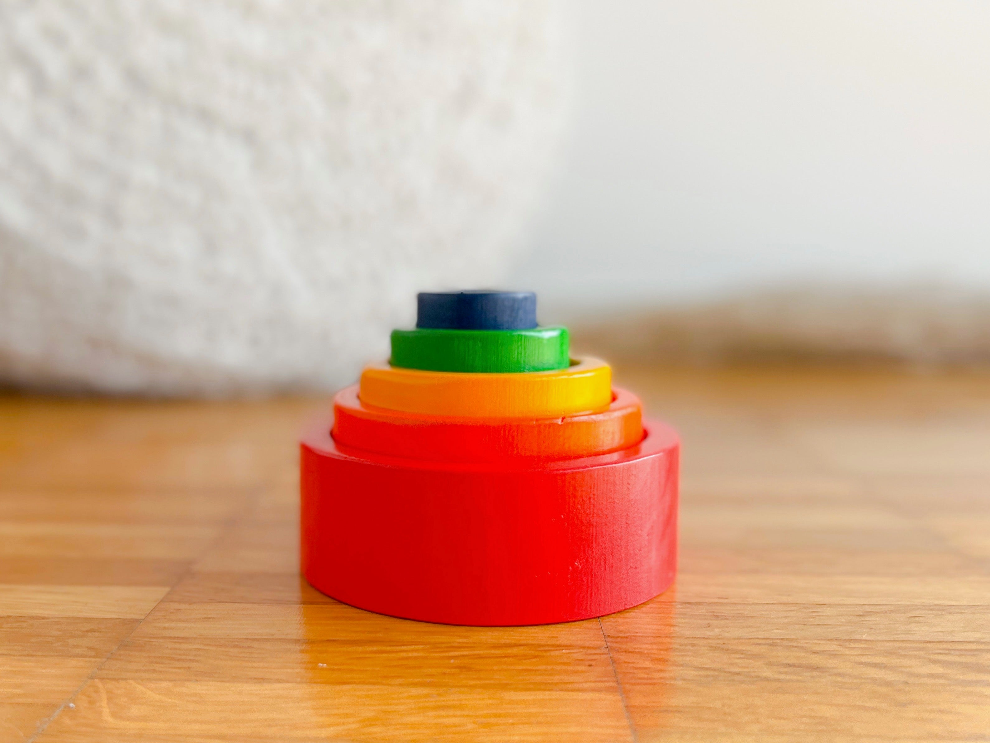 Stacking cylinder bowls made of wood - Montessori